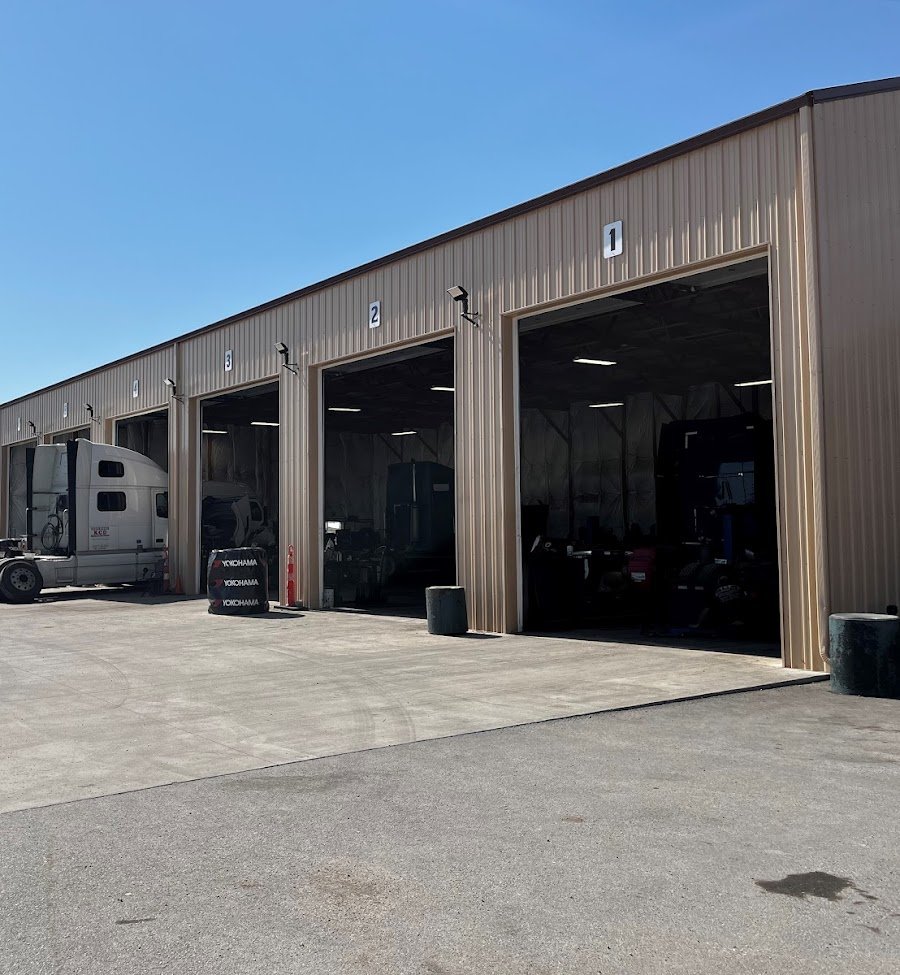 T&E shop exterior
